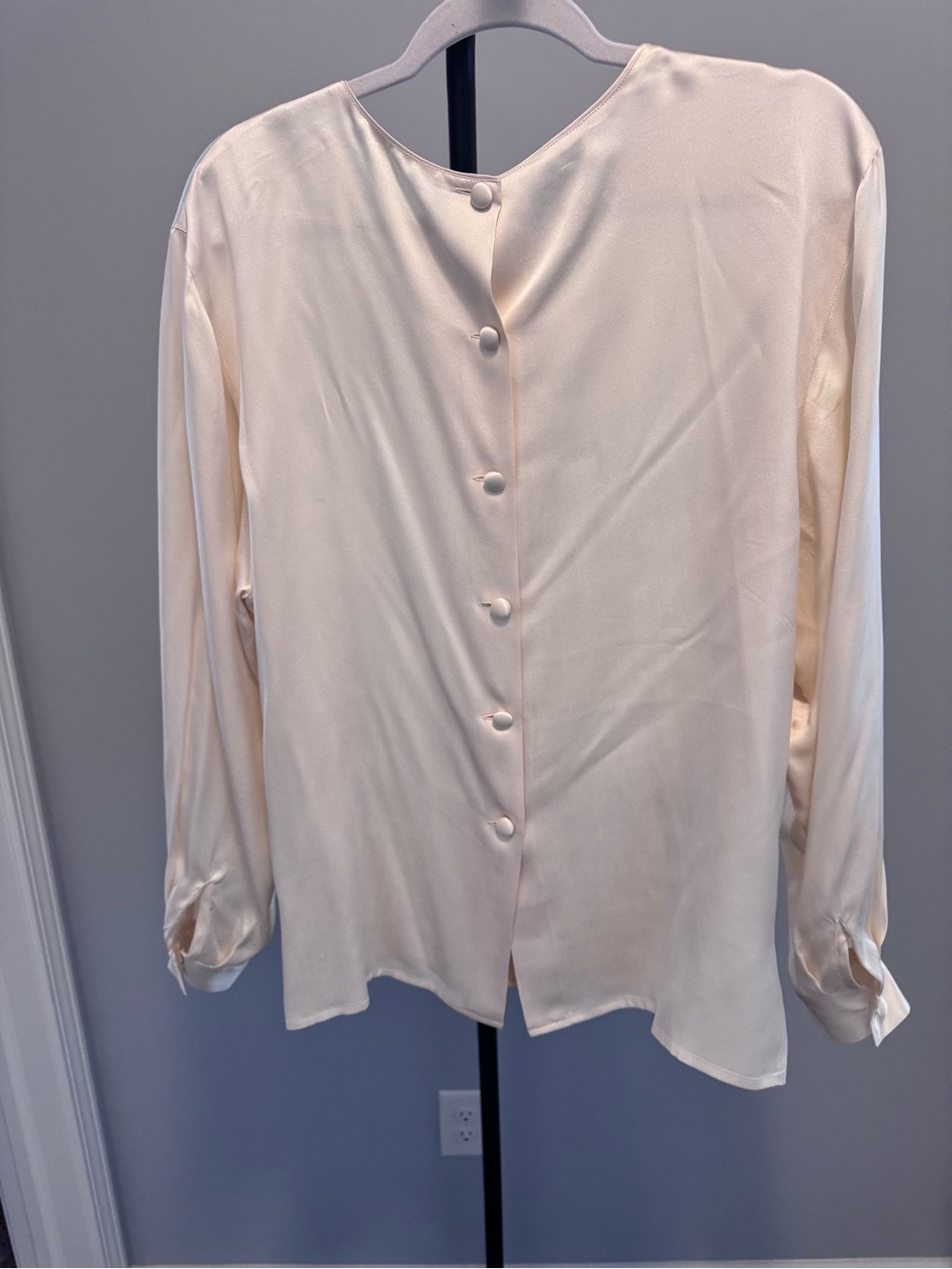 Dior Cream Silk-Feel Long Sleeve Blouse with Embroidered Monogram - Picture 4 of 5